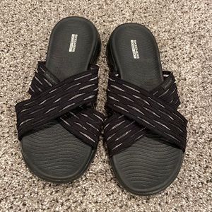 Women’s Sketchers Goga Mat Slip Ons